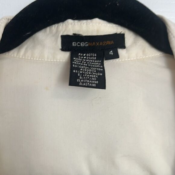 BCBGMaxazria Cream Colored Top - Cropped Open Long Sleeve - Size 4 - Picture 4 of 6
